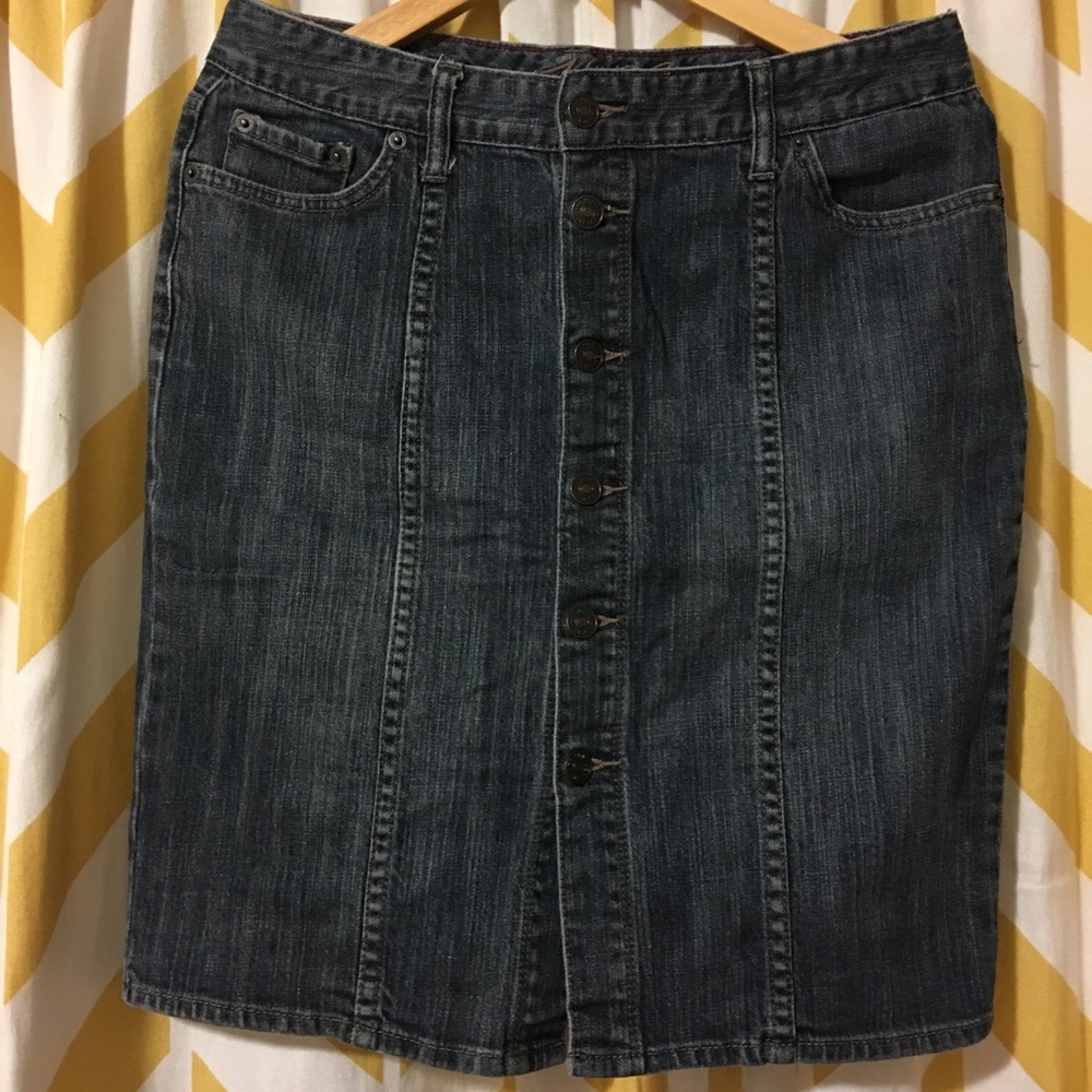 Tommy Hilfiger Dark Washed Denim Skirt